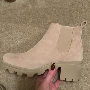 Steve Madden Boots